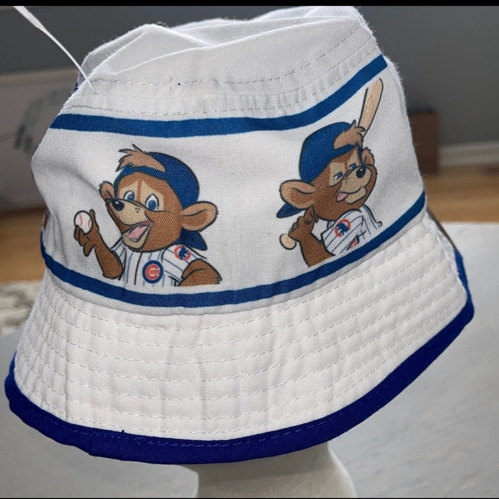 New Era Chicago Cubs Baseball Youth Bucket Hat - Picture 3 of 5